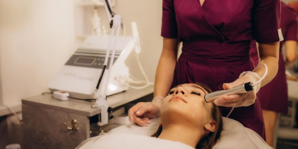 Luxury Aesthetic Clinic Personalised Skincare: Science Meets Beauty